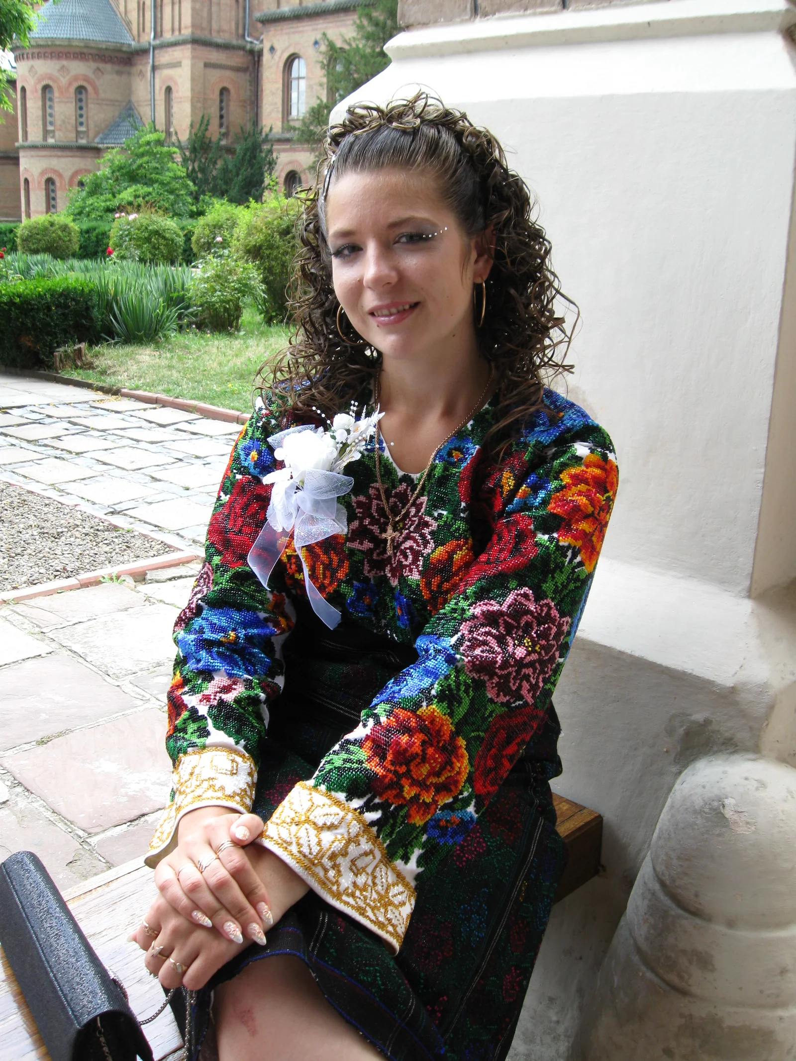 Broderie ukrainienne 2026 : vyshyvanka et motifs folkloriques