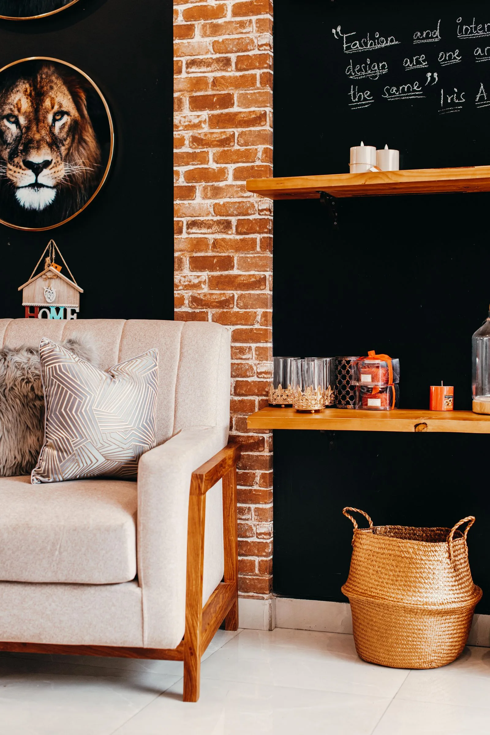 Appartement moderne 2026 : personnaliser avec broderies et textiles artisanaux