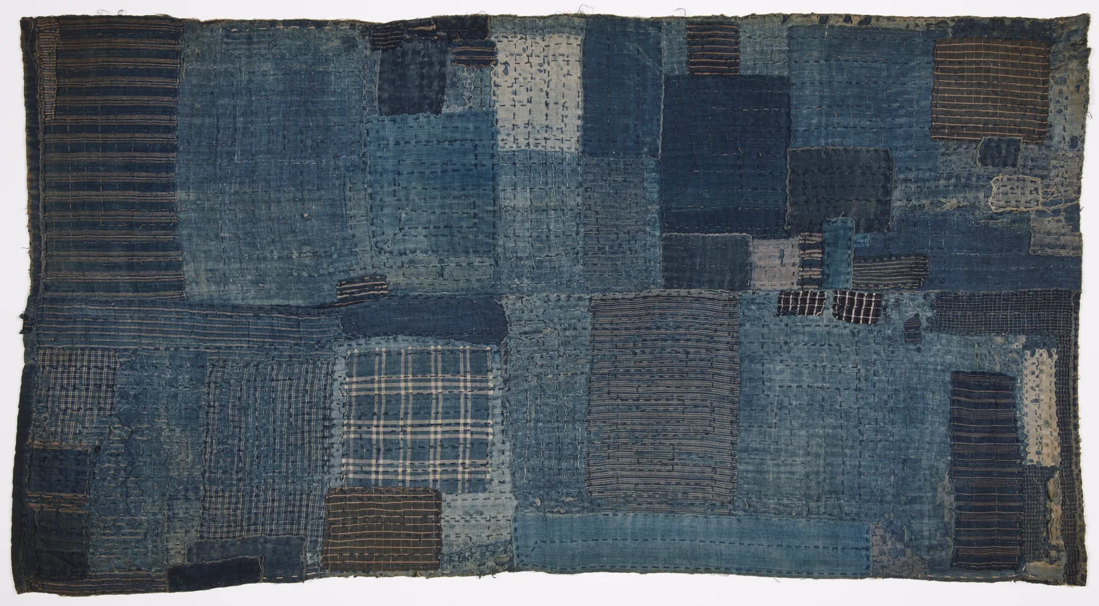 Natte de couchage boro japonaise avec patchwork indigo et points sashiko