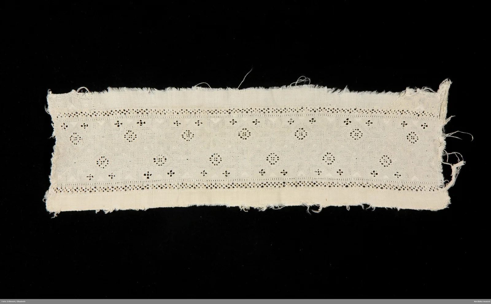 Broderie scandinave 2026 : motifs nordiques folk en point de croix