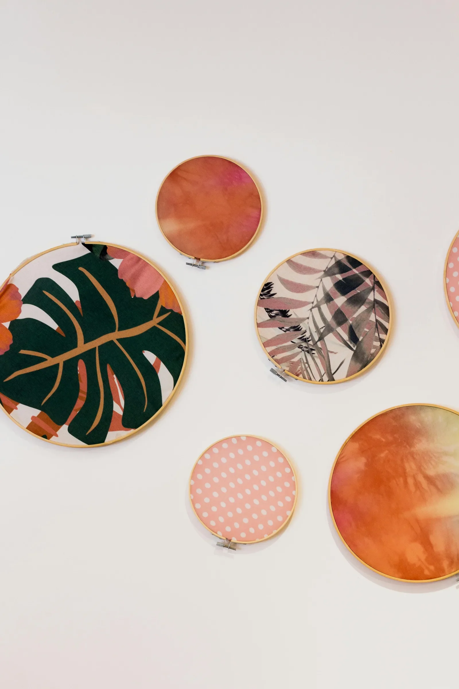 Broderie XXL 2026 : la tendance qui redéfinit l'art du fil