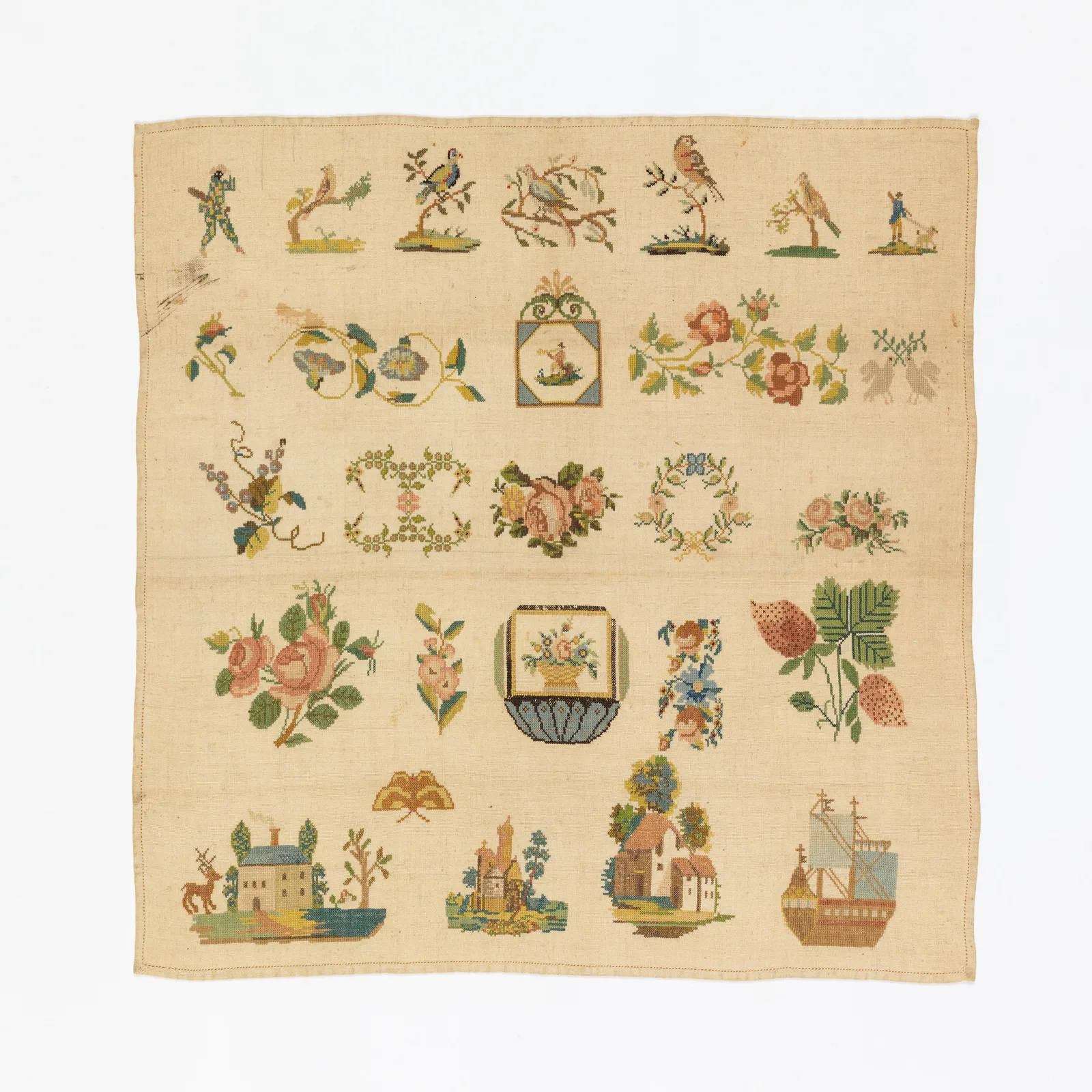 Alphabet complet brodé en point de croix façon sampler ancien